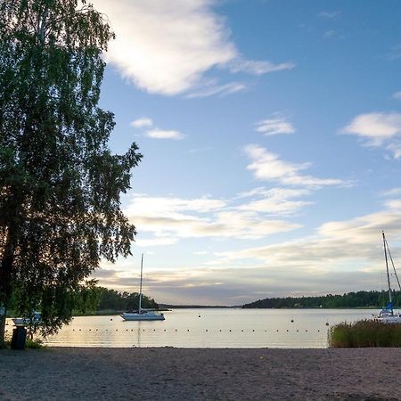 Vita Grindarna / Djuroe Havsbad Villa Djurhamn Exterior photo