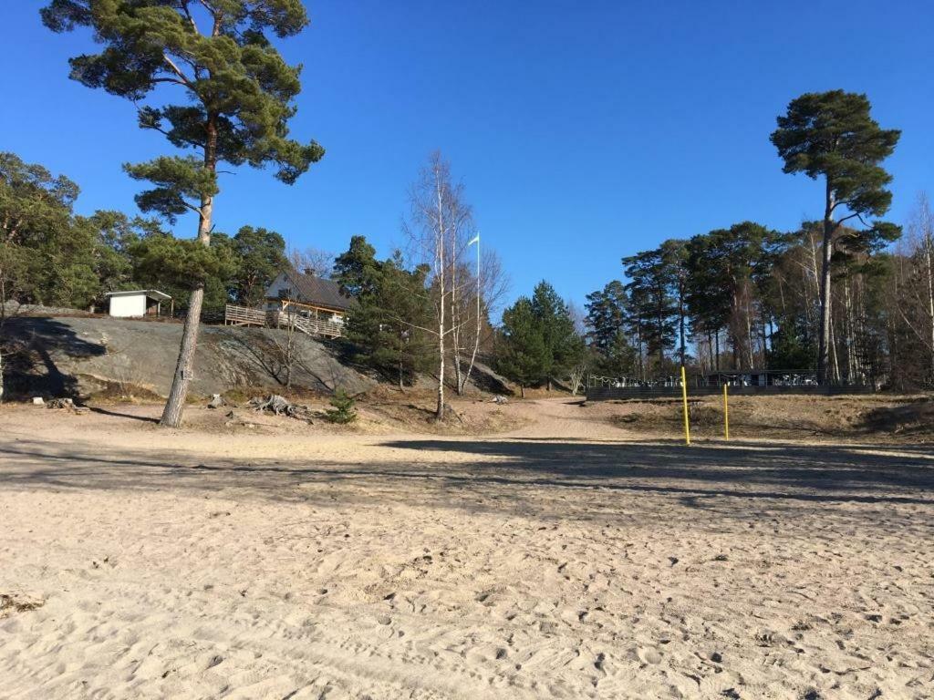 Vita Grindarna / Djuroe Havsbad Villa Djurhamn Exterior photo